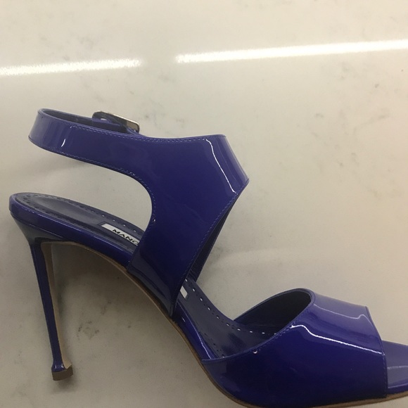 Manolo Blahnik Cobalt Blue Patent Leather Heels - Picture 6 of 8